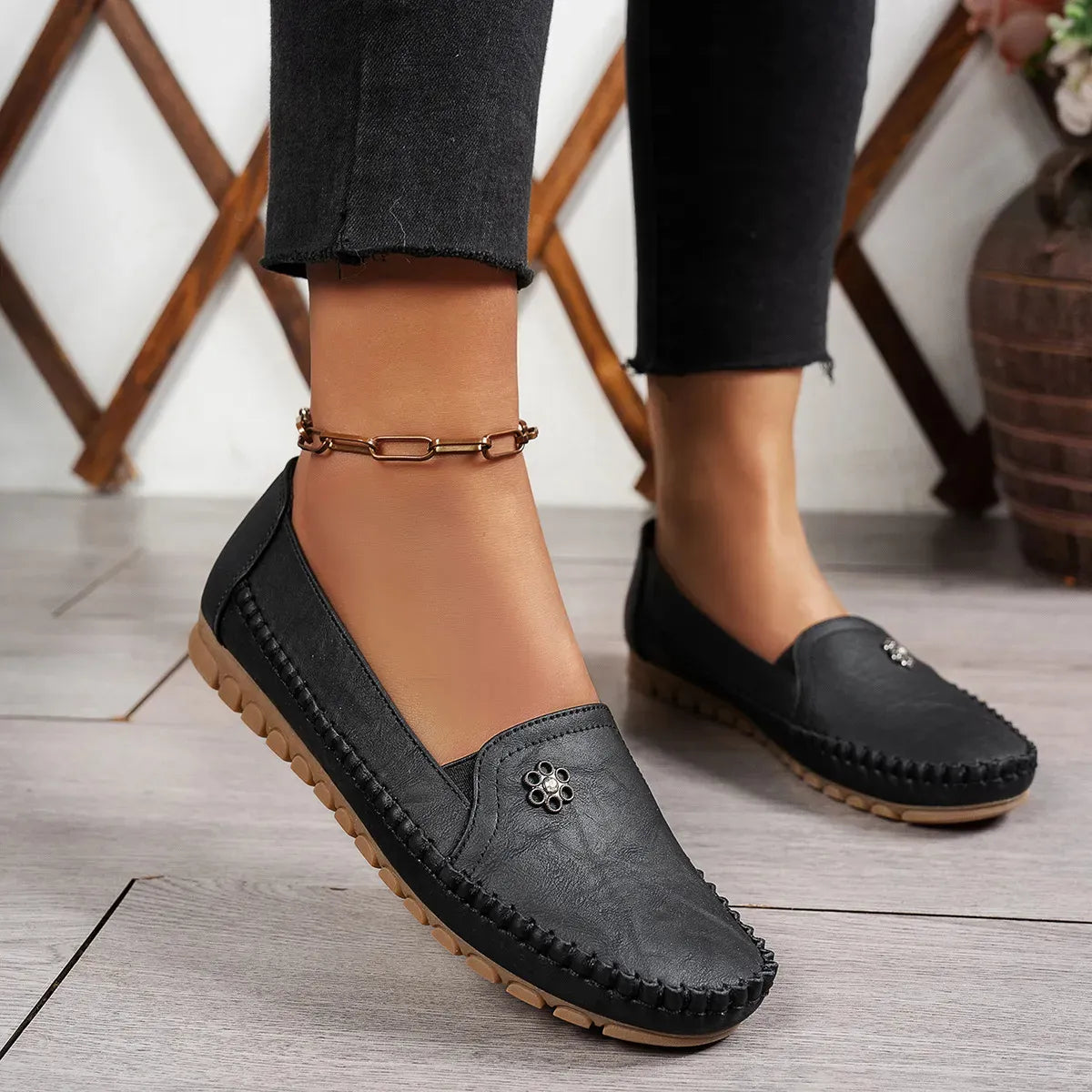 Verona Leather Moccasin Flats - Slip-On Loafers for Women