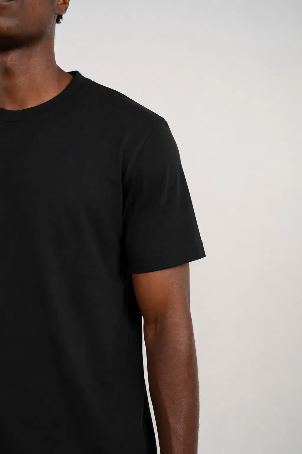 Essential Cotton T-Shirt - Black