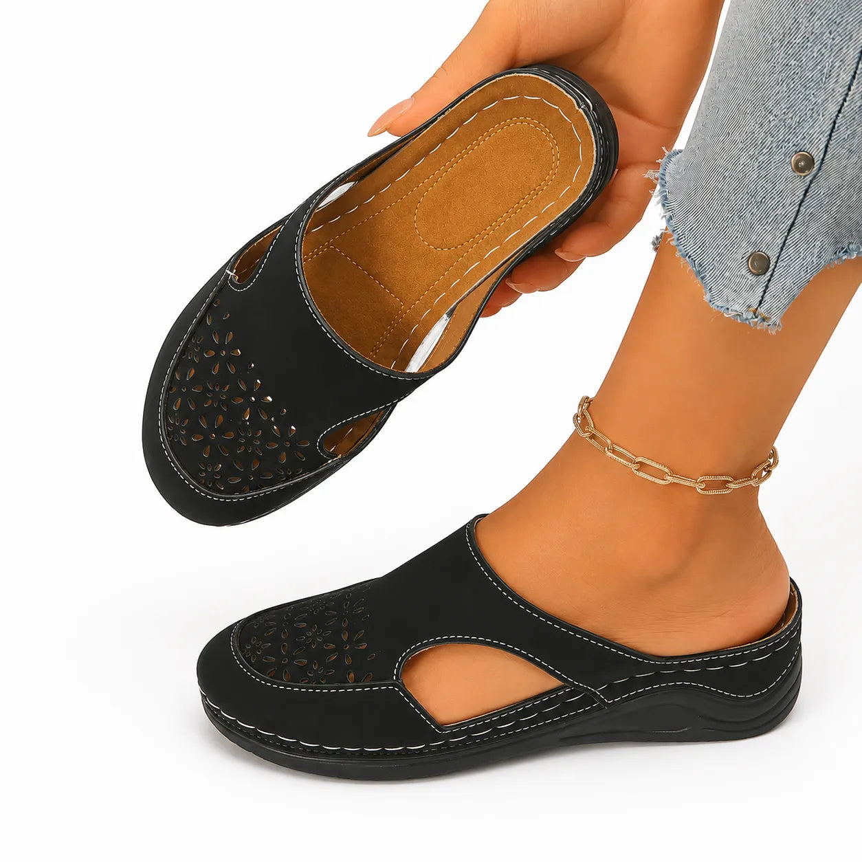 Ellor Siena Wedge Sandal – Black