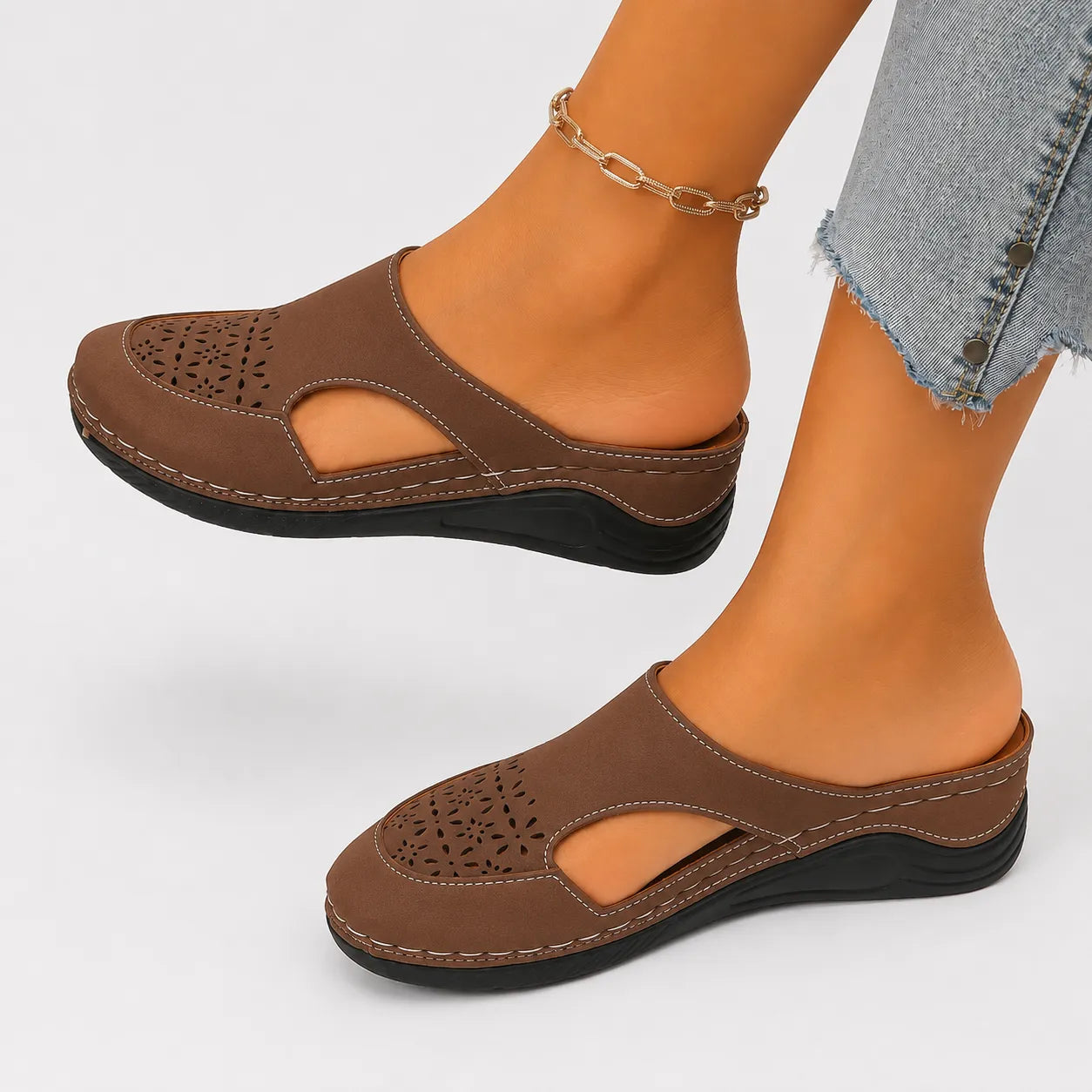 Ellor Siena Wedge Sandal – Brown